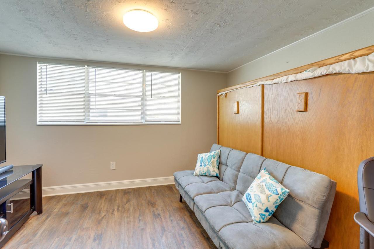 Pet-Friendly Gulfport Home Less Than 2 Mi To Beach São Petersburgo Exterior foto